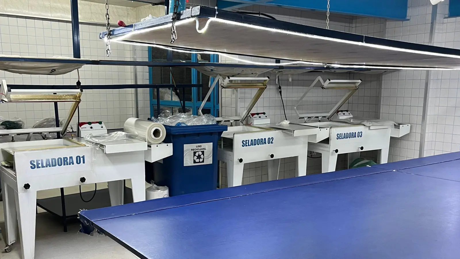 Estações de selagem para embalagem do enxoval higienizado
